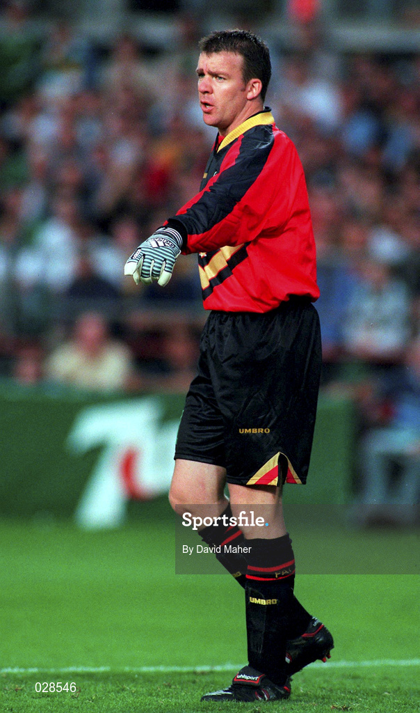 1 September 1999; Alan Kelly of Ireland during the UEFA European Championships Qualifier match between Republic of Ireland and Yugoslavia at Lansdowne Road in Dublin. Photo by David Maher/Sportsfile
