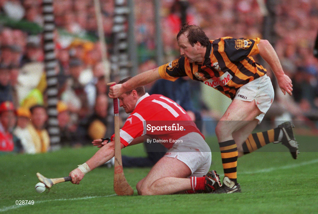 12 September 1999; Fergal McCormack, Cork, in action against Willie O'Connor, Kilkenny. All Ireland Senior Hurling Championship Final, Croke Park, Dublin. Picture credit; Damien Eagers/SPORTSFILE