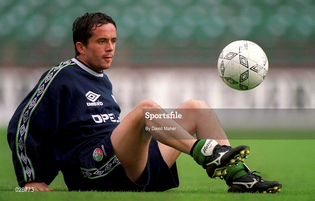 31 August 1999; Gary Kelly during Republic of Ireland squad training at Lansdowne Road in Dublin. Photo by David Maher/Sportsfile