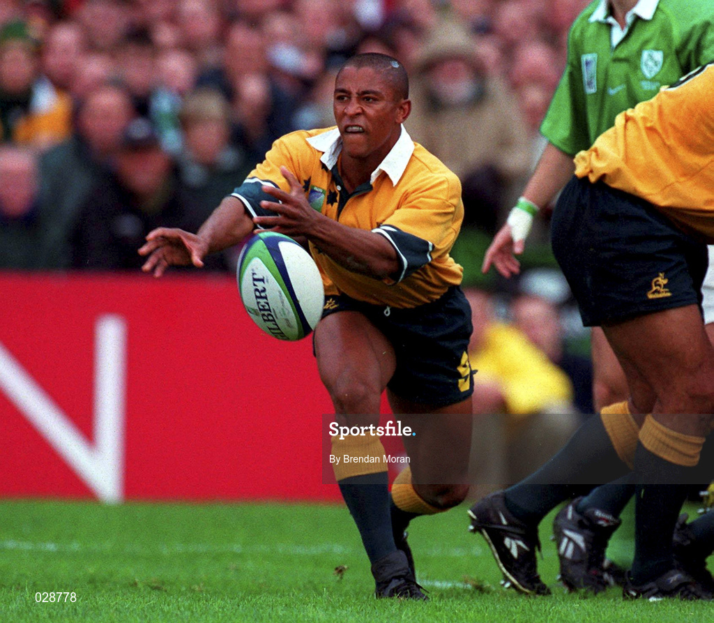 10 October 1999; George Gregan of Australia during the Rugby World Cup Pool E match between Ireland and Australia at Lansdowne Road in Dublin. Photo by Brendan Moran/Sportsfile