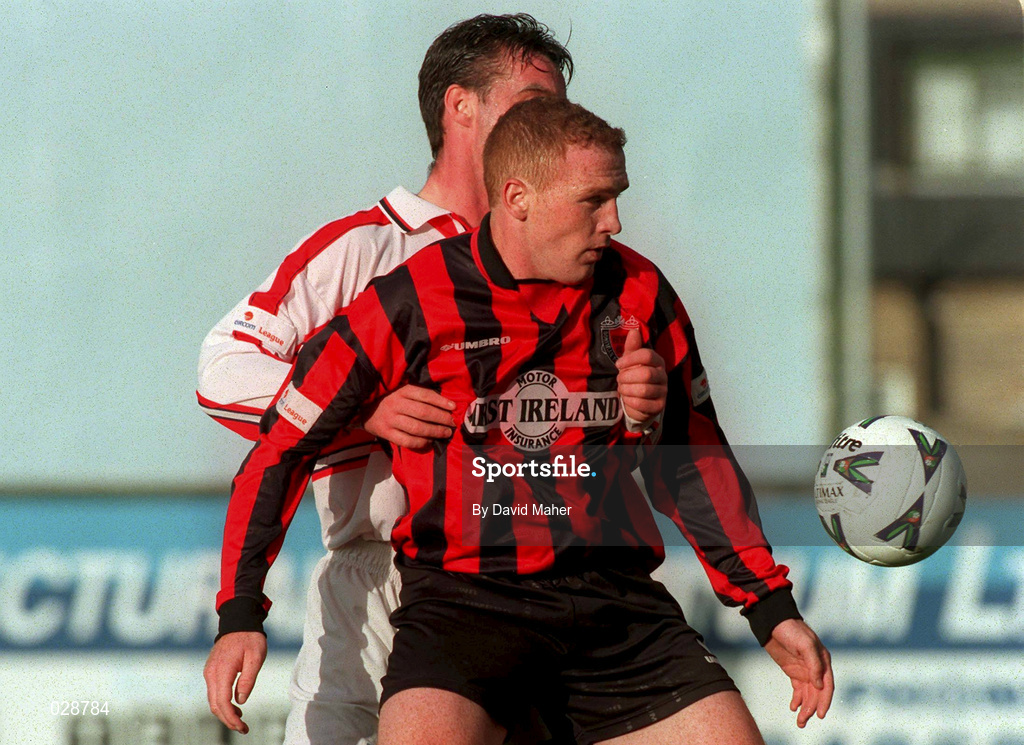 31 October 1999; Glen Crowe of Bohemians in action against Ian Lynch of Sligo Rovers during the Eircom League Premier Division match between Bohemians and Sligo Rovers at Dalymount Park in Dublin. Photo by David Maher/Sportsfile