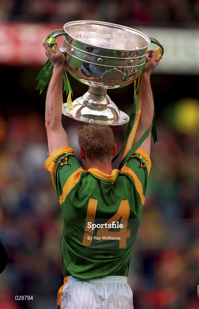 26 September 1999; Meath captain Graham Geraghty lifts The Sam Maguire Cup following the GAA Football All-Ireland Senior Championship Final match between Meath and Cork at Croke Park in Dublin. Photo by Ray McManus/Sportsfile