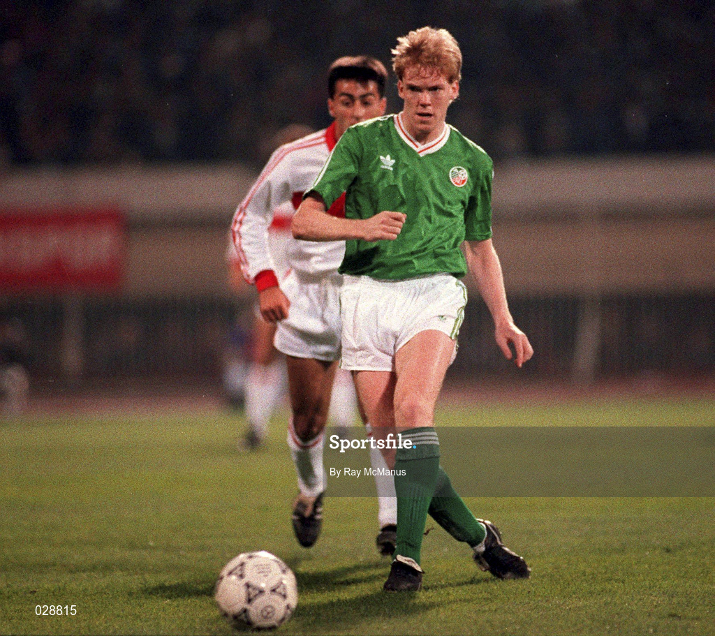 13 November 1991; Steve Staunton of Ireland during the European Championship Qualifier match between Turkey and Republic of Ireland in Istanbul, Turkey. Photo by Ray McManus/Sportsfile