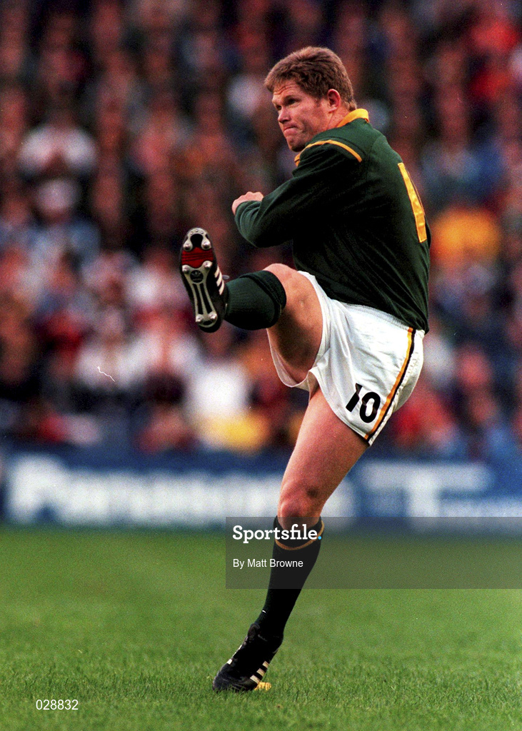 3 October 1999; Jannie de Beer of South Africa during the Rugby World Cup Pool A match between Scotland and South Africa at Murrayfield Stadium in Edinburgh, Scotland. Photo by Matt Browne/Sportsfile