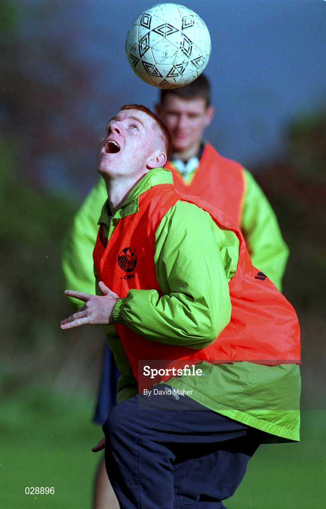 29 October 1999; Keith Grayson during a Republic of Ireland U16 squad training session in Dublin. Photo by David Maher/Sportsfile