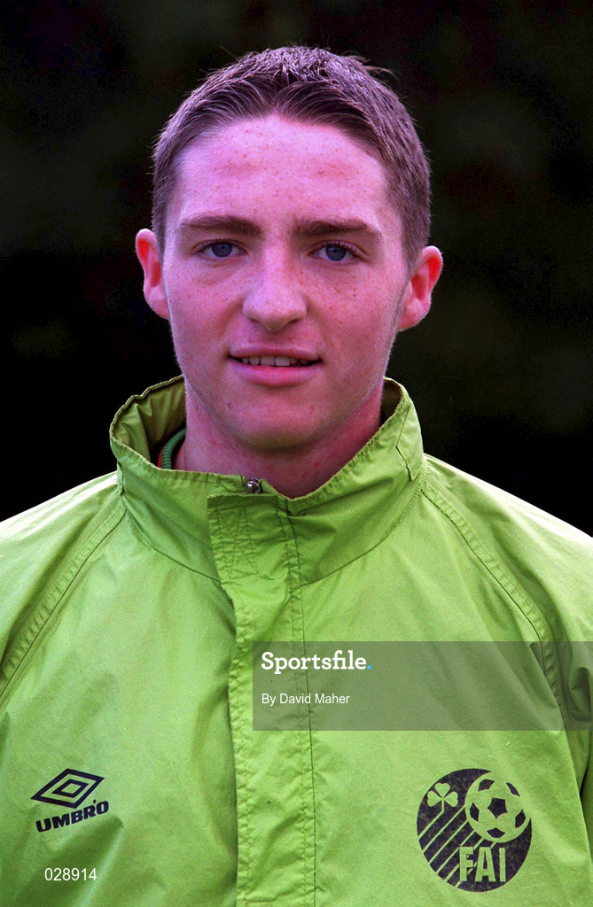 29 October 1999; Larry Farren during a Republic of Ireland U16 squad training session in Dublin. Photo by David Maher/Sportsfile