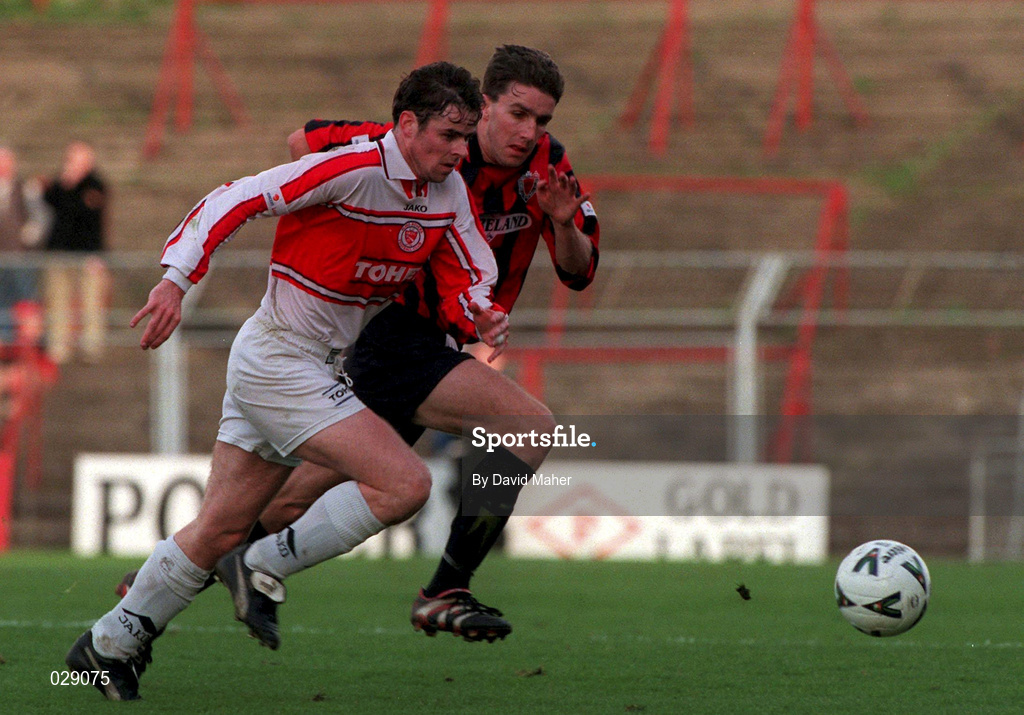 31 October 1999; Padraig Moran of Sligo Rovers in action against Shaun Maher of Bohemians during the Eircom League Premier Division match between Bohemians and Sligo Rovers at Dalymount Park in Dublin. Photo by David Maher/Sportsfile
