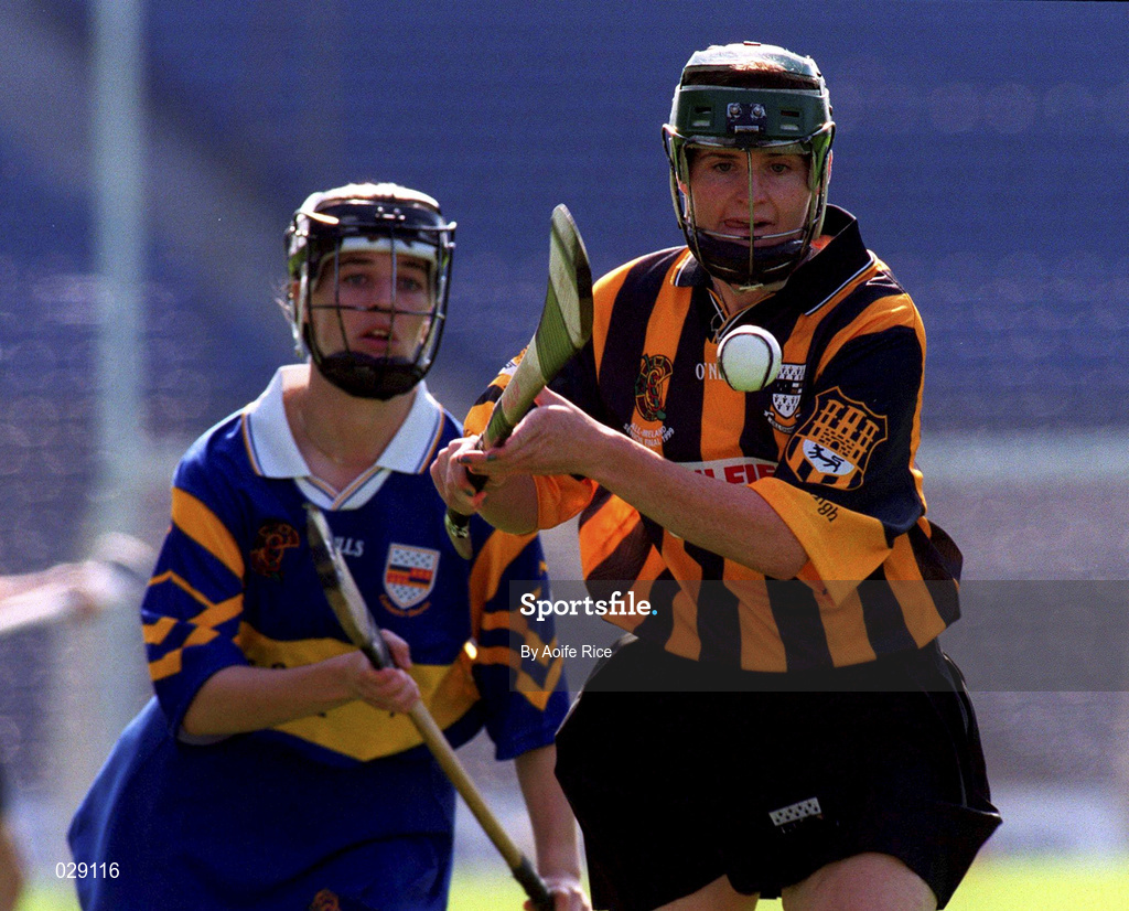 5 September 1999; Sinead Milea of Kilkenny during the Bórd na Gaeilge All-Ireland Senior Camogie Championship Final between Tipperary and Kilkenny at Croke Park in Dublin. Photo by Aoife Rice/Sportsfile