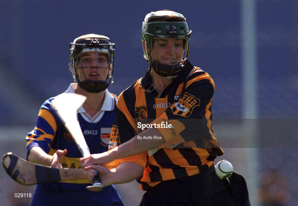 5 September 1999; Sinead Milea of Kilkenny during the Bórd na Gaeilge All-Ireland Senior Camogie Championship Final between Tipperary and Kilkenny at Croke Park in Dublin. Photo by Aoife Rice/Sportsfile