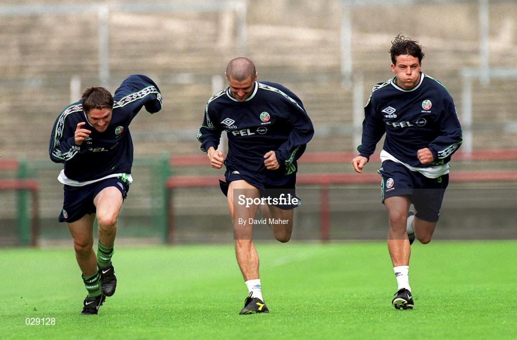 31 August 1999; Republic of Ireland players, from left, Robbie Keane, Roy Keane and Ian Harte during squad training at Lansdowne Road in Dublin. Photo by David Maher/Sportsfile