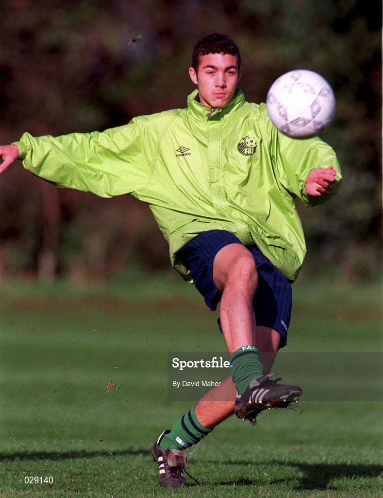 29 October 1999; Stephen Kelly, Republic of Ireland U-16, Soccer. Picture credit; David Maher/SPORTSFILE *** Local Caption *** 29 October 1999; Stephen Kelly during a Republic of Ireland U16 squad training session in Dublin. Photo by David Maher/Sportsfile