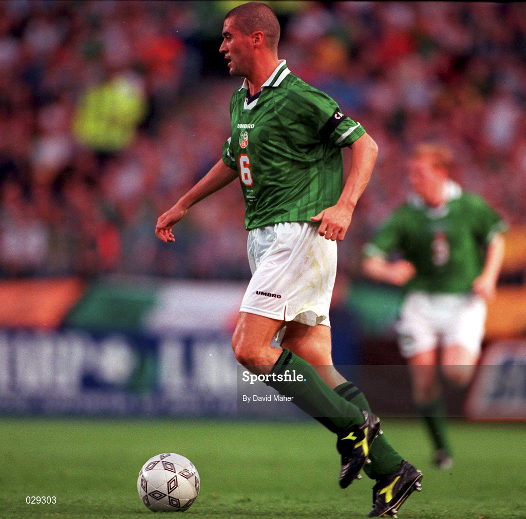 1 September 1999; Roy Keane of Ireland during the UEFA European Championships Qualifier match between Republic of Ireland and Yugoslavia at Lansdowne Road in Dublin. Photo by David Maher/Sportsfile