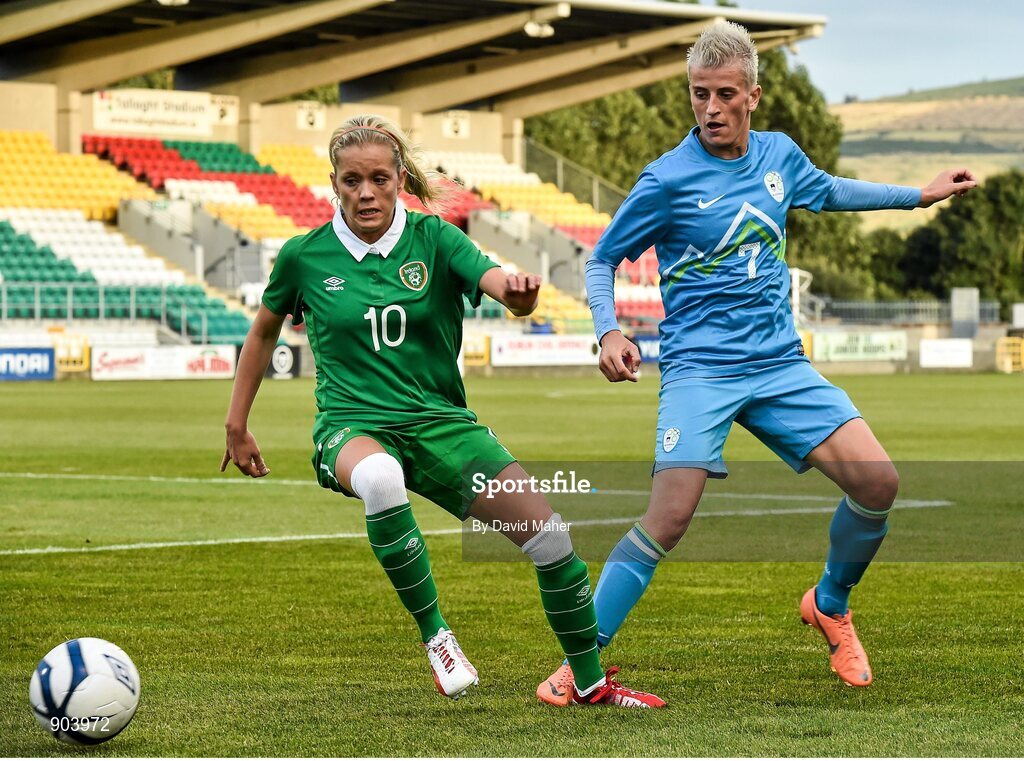 20 August 2014; Denise O'Sullivan, Republic of Ireland, in action against Andreja Nikl, Slovenia. FIFA Women's World Cup Qualifier, Group 1, Republic of Ireland v Slovenia. Tallaght Stadium, Tallaght, Co. Dublin. Picture credit: David Maher / SPORTSFILE