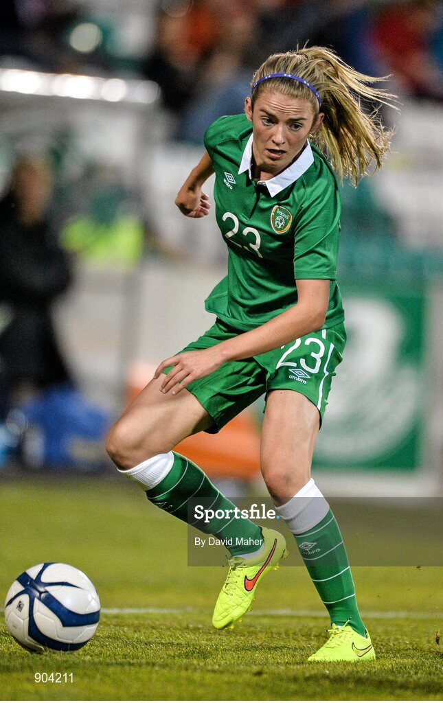 20 August 2014; Siobhan Killeen, Republic of Ireland. FIFA Women's World Cup Qualifier, Group 1, Republic of Ireland v Slovenia. Tallaght Stadium, Tallaght, Co. Dublin. Picture credit: David Maher / SPORTSFILE