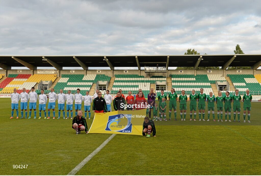 20 August 2014; The Republic of Ireland and Slovenia teams line up before the start of the game. FIFA Women's World Cup Qualifier, Group 1, Republic of Ireland v Slovenia. Tallaght Stadium, Tallaght, Co. Dublin. Picture credit: David Maher / SPORTSFILE