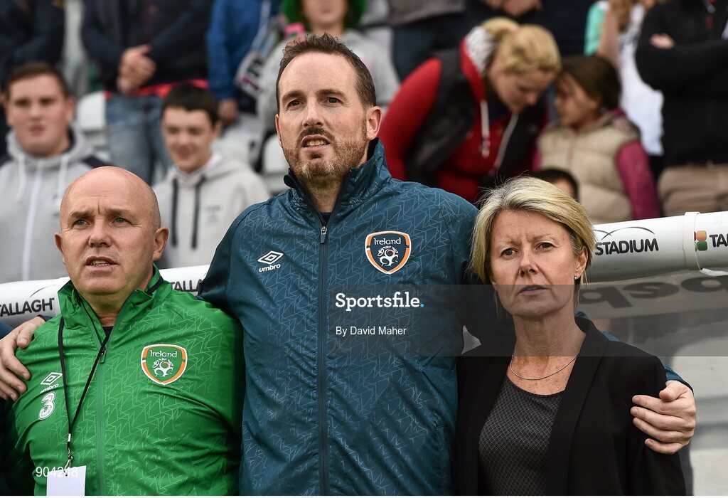 20 August 2014; Republic of Ireland manager Sue Ronan with backroom staff members Paul Martyn, left, and Ger Dunne. FIFA Women's World Cup Qualifier, Group 1, Republic of Ireland v Slovenia. Tallaght Stadium, Tallaght, Co. Dublin. Picture credit: David Maher / SPORTSFILE