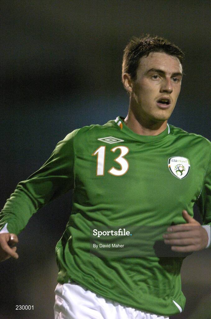 14 November 2006; Darren Potter, Republic of Ireland 'B'. B International, Republic of Ireland 'B' v Scotland 'B', Dalymount Park, Dublin. Picture credit: David Maher / SPORTSFILE