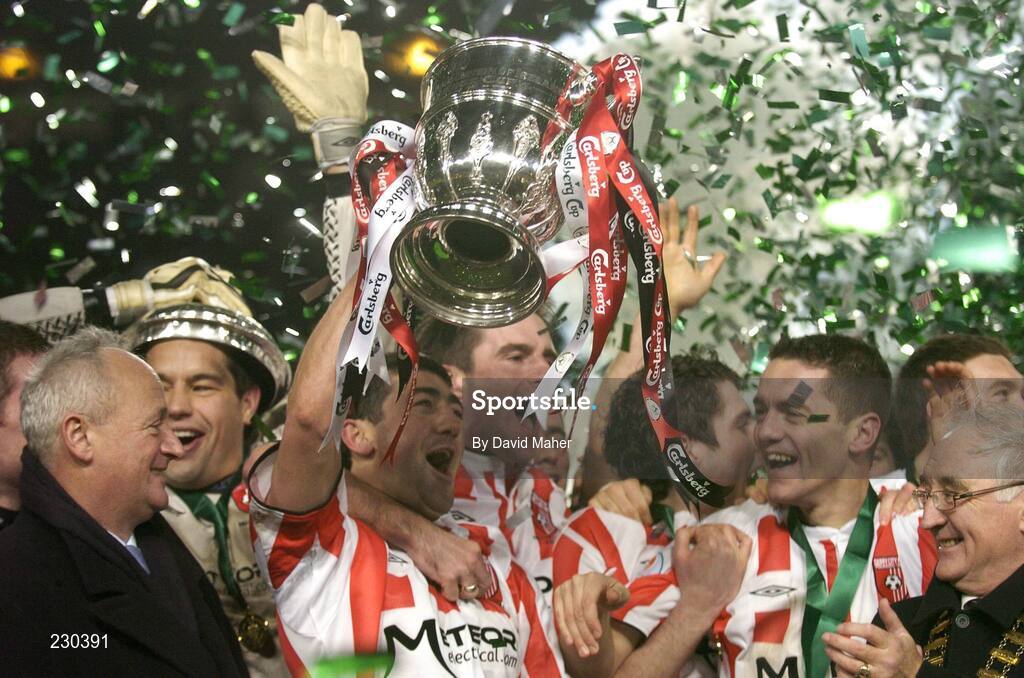 3 December 2006; Derry City captain Peter Hutton lifts the FAI Carlsberg Senior Challenge Cup. FAI Carlsberg Senior Challenge Cup Final, Derry City v St Patrick's Athletic, Lansdowne Road, Dublin. Picture credit: David Maher / SPORTSFILE