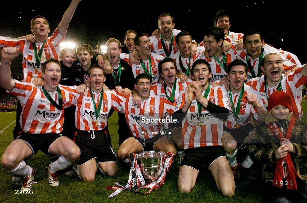 3 December 2006; Derry City players celebrate at the end of the game. FAI Carlsberg Senior Challenge Cup Final, Derry City v St Patrick's Athletic, Lansdowne Road, Dublin. Picture credit: David Maher / SPORTSFILE