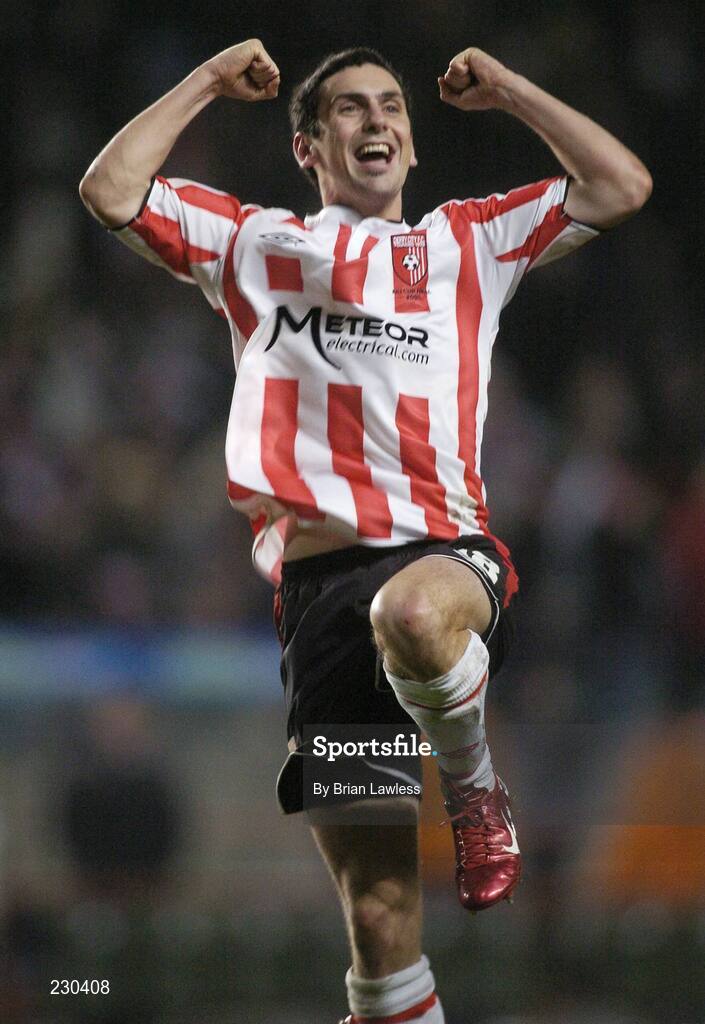 3 December 2006; Derry City's Mark Farren celebrates after the final whistle. FAI Carlsberg Senior Challenge Cup Final, Derry City v St Patrick's Athletic, Lansdowne Road, Dublin. Picture credit: Brian Lawless / SPORTSFILE