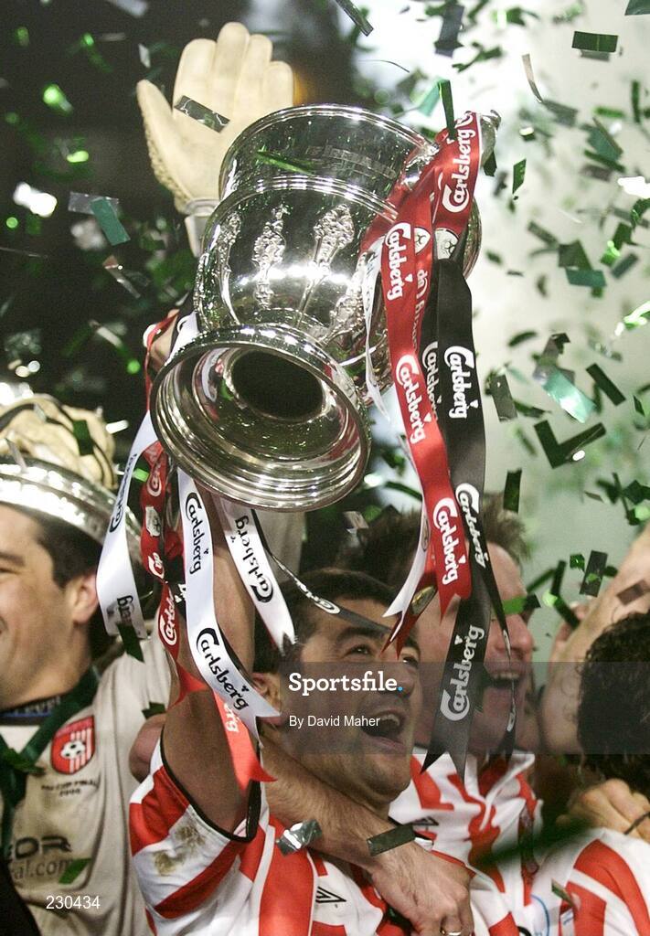 3 December 2006; Derry City captain Peter Hutton lifts the FAI Carlsberg Senior Challenge Cup. FAI Carlsberg Senior Challenge Cup Final, Derry City v St Patrick's Athletic, Lansdowne Road, Dublin. Picture credit: David Maher / SPORTSFILE