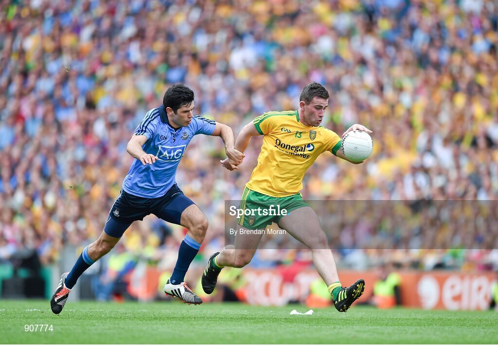 31 August 2014; Patrick McBrearty, Donegal, is tackled by Cian O'Sullivan, Dublin. GAA Football All Ireland Senior Championship, Semi-Final, Dublin v Donegal, Croke Park, Dublin. Picture credit: Brendan Moran / SPORTSFILE