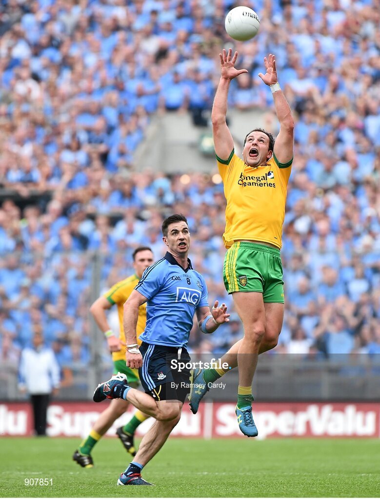 31 August 2014; Michael Murphy, Donegal, in action against Michael Darragh Macauley, Dublin. GAA Football All Ireland Senior Championship, Semi-Final, Dublin v Donegal, Croke Park, Dublin. Picture credit: Ramsey Cardy / SPORTSFILE
