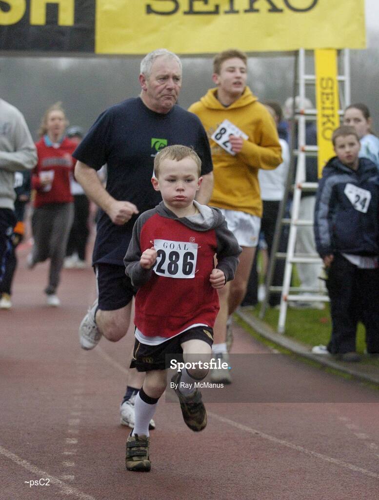 25 December 2006; Six-year-old Eoin Carey, from Clonskeagh, Dublin, 'competing' in one of the many Goal Miles taking place nationwide. Annual Goal Mile, Belfield, University College, Dublin. Picture credit: Ray McManus / SPORTSFILE