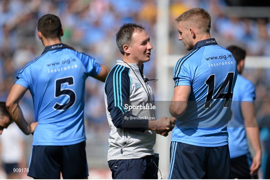 31 August 2014; Dublin manager Jim Gavin speaks to Eoghan O'Gara before the game. GAA Football All Ireland Senior Championship, Semi-Final, Dublin v Donegal, Croke Park, Dublin. Picture credit: Brendan Moran / SPORTSFILE