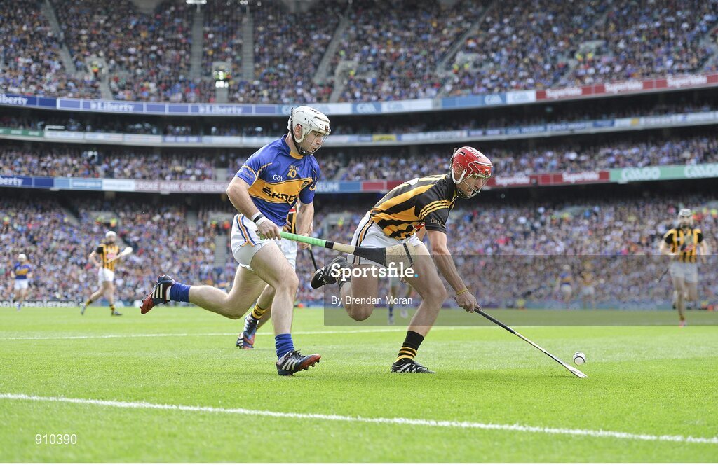 7 September 2014; Cillian Buckley, Kilkenny, in action against Gearóid Ryan, Tipperary. GAA Hurling All Ireland Senior Championship Final, Kilkenny v Tipperary. Croke Park, Dublin. Picture credit: Brendan Moran / SPORTSFILE