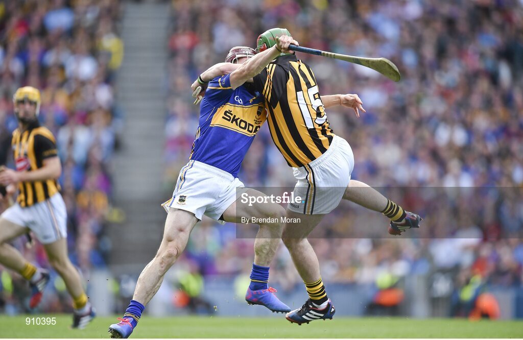 7 September 2014; Eoin Larkin, Kilkenny, in action against Paddy Stapleton, Tipperary. GAA Hurling All Ireland Senior Championship Final, Kilkenny v Tipperary. Croke Park, Dublin. Picture credit: Brendan Moran / SPORTSFILE