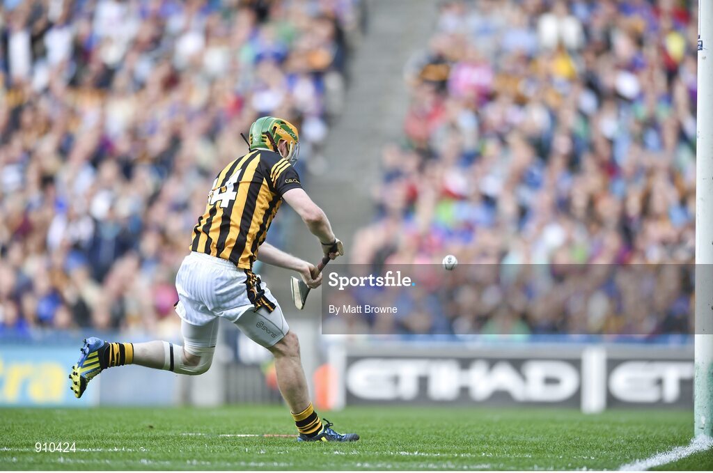 7 September 2014; Richie Power, Kilkenny, scores his side's first goal. GAA Hurling All Ireland Senior Championship Final, Kilkenny v Tipperary. Croke Park, Dublin. Picture credit: Matt Browne / SPORTSFILE