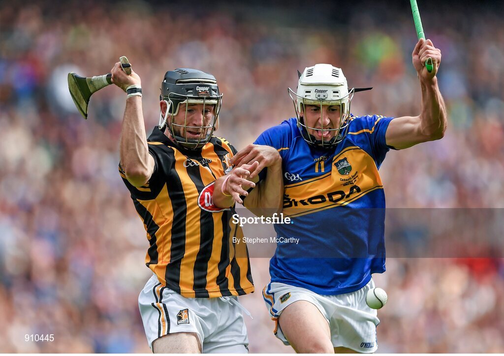 7 September 2014; Patrick Maher, Tipperary, in action against Conor Fogarty, Kilkenny. GAA Hurling All Ireland Senior Championship Final, Kilkenny v Tipperary. Croke Park, Dublin. Picture credit: Stephen McCarthy / SPORTSFILE