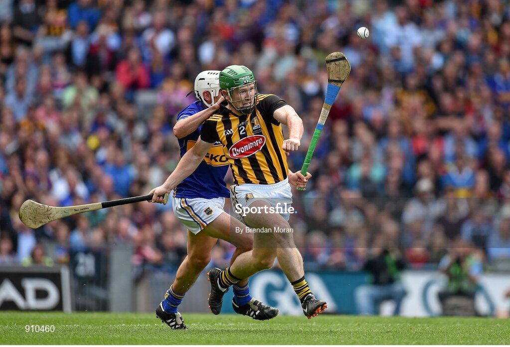 7 September 2014; Paul Murphy, Kilkenny, in action against Patrick Maher, Tipperary. GAA Hurling All Ireland Senior Championship Final, Kilkenny v Tipperary. Croke Park, Dublin. Picture credit: Brendan Moran / SPORTSFILE