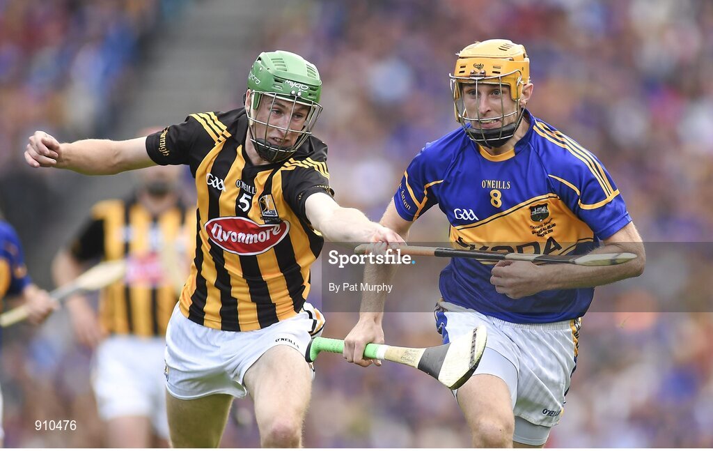 7 September 2014; Shane McGrath, Tipperary, in action against Joey Holden, Kilkenny. GAA Hurling All Ireland Senior Championship Final, Kilkenny v Tipperary. Croke Park, Dublin. Picture credit: Pat Murphy / SPORTSFILE