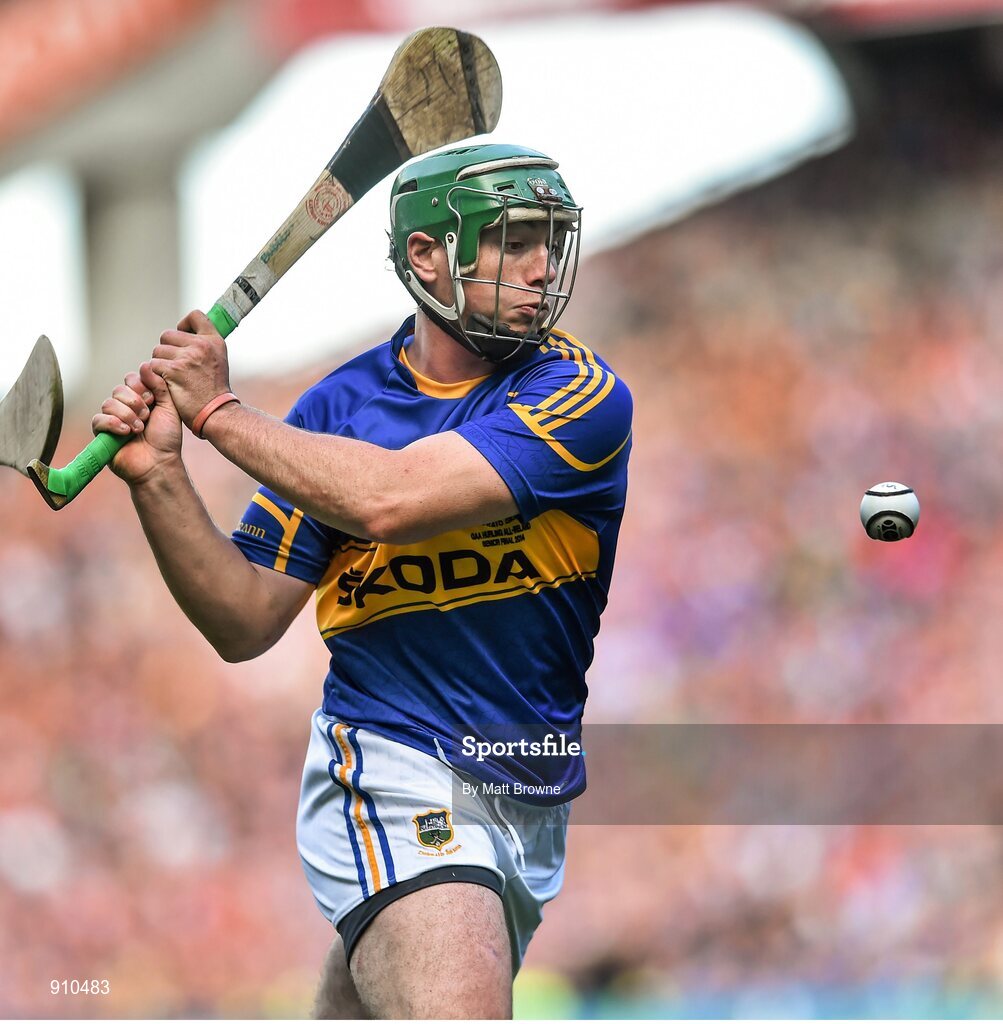 7 September 2014; John O'Dwyer, Tipperary, scores his side's equalising point. GAA Hurling All Ireland Senior Championship Final, Kilkenny v Tipperary. Croke Park, Dublin. Picture credit: Matt Browne / SPORTSFILE