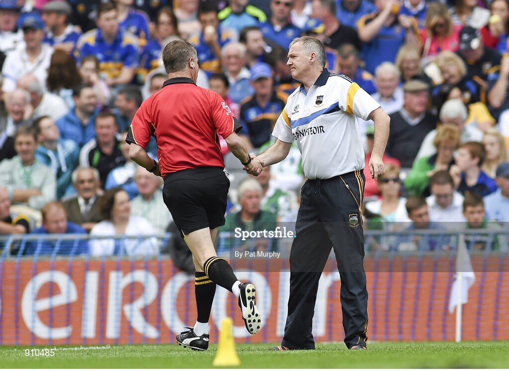 7 September 2014; Tipperary manager Eamon O'Shea shakes hands with referee Barry Kelly before the game. GAA Hurling All Ireland Senior Championship Final, Kilkenny v Tipperary. Croke Park, Dublin. Picture credit: Pat Murphy / SPORTSFILE