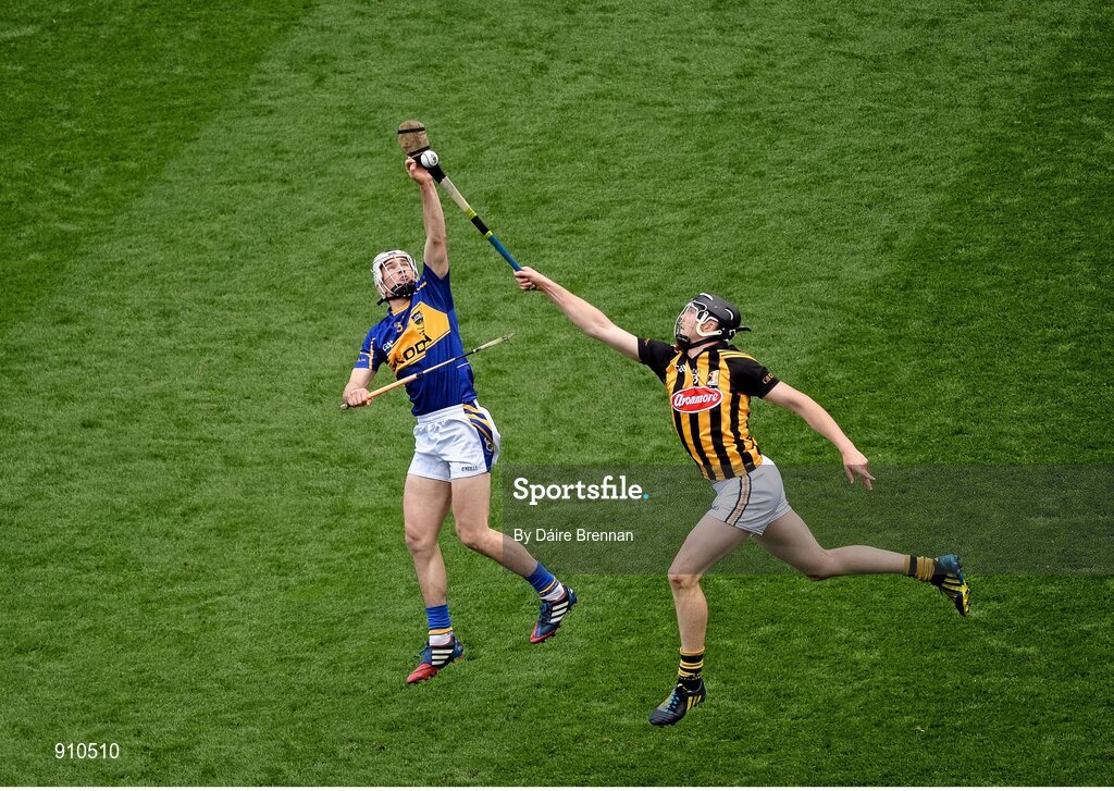 7 September 2014; Brendan Maher, Tipperary, in action against Walter Walsh, Kilkenny. GAA Hurling All Ireland Senior Championship Final, Kilkenny v Tipperary. Croke Park, Dublin. Picture credit: Dáire Brennan / SPORTSFILE