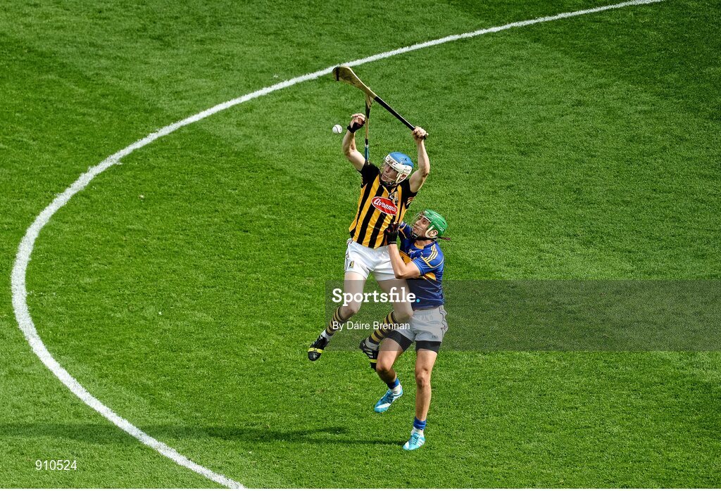 7 September 2014; TJ Reid, Kilkenny, in action against Cathal Barrett, Tipperary. GAA Hurling All Ireland Senior Championship Final, Kilkenny v Tipperary. Croke Park, Dublin. Picture credit: Dáire Brennan / SPORTSFILE
