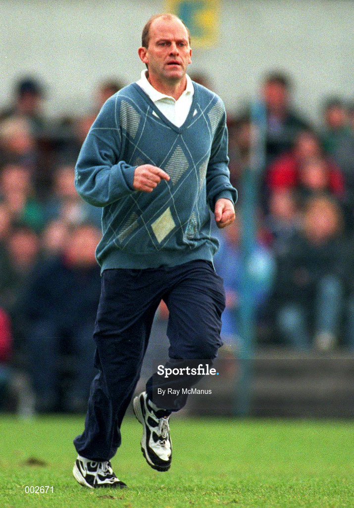 10 May 1997; Clare manager Ger Loughnane during the National Hurling League Division 1 match between Clare and Tipperary at Cusack Park in Ennis. Photo by Ray McManus/Sportsfile