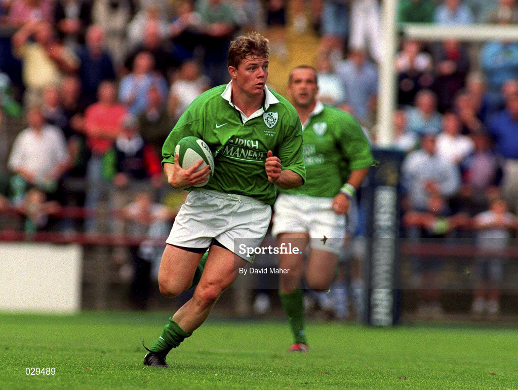 28 August 1999; Brian O'Driscoll of Ireland during the Rugby World Cup Warm-up match between Ireland and Argentina at Lansdowne Road in Dublin. Photo by David Maher/Sportsfile