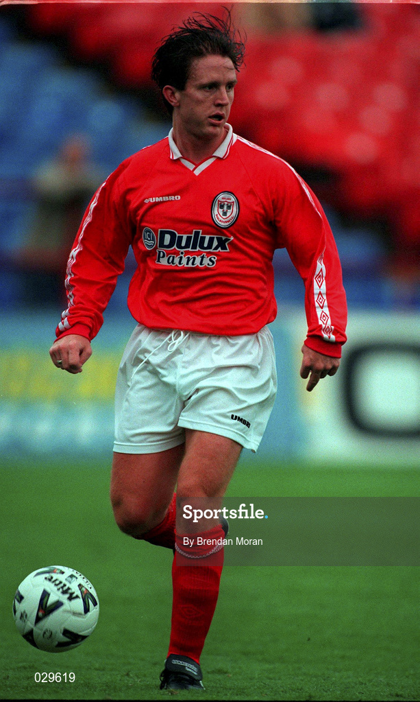13 August 1999; Dessie Baker of Shelbourne during the Eircom League Premier Division match between Shelbourne and Galway United at Tolka Park in Dublin. Photo by Brendan Moran/Sportsfile
