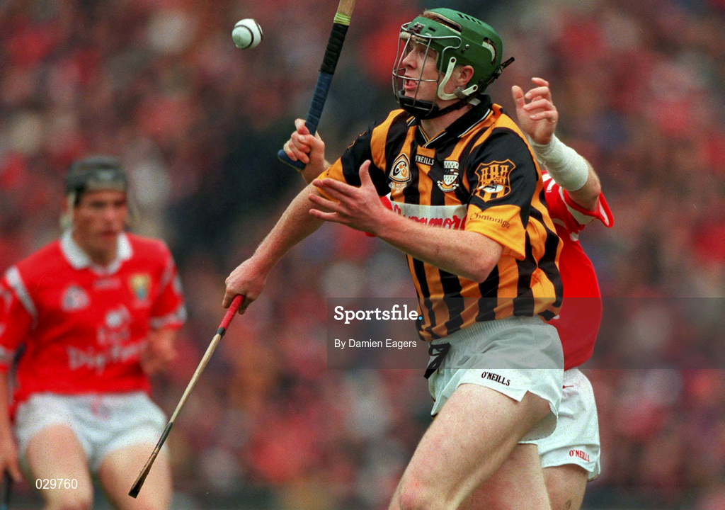 12 September 1999; Henry Shefflin of Kilkenny during the Guinness All-Ireland Senior Hurling Championship Final between Cork and Kilkenny at Croke Park in Dublin. Photo by Damien Eagers/Sportsfile