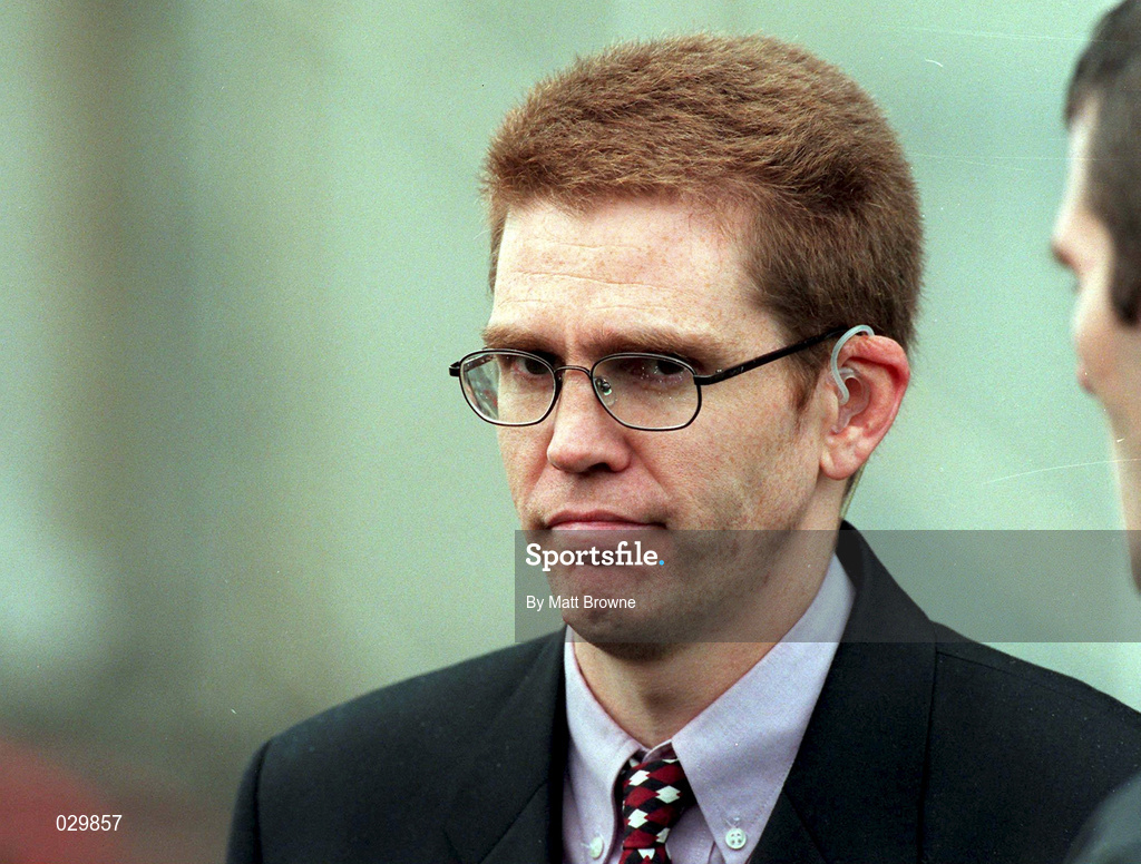 26 September 1999; BBC commentator Jerome Quinn prior to the Bank of Ireland All-Ireland Senior Football Championship Final match between Meath and Cork at Croke Park in Dublin. Photo by Matt Browne/Sportsfile