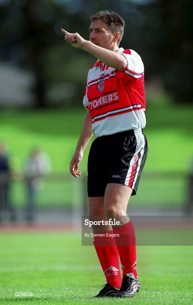 26 September 1999; Sligo Rovers player/manager Jim McInally issues instructions during the Eircom League Premier Division match between Shamrock Rovers and Sligo Rovers at Morton Stadium in Santry, Dublin. Photo by Damien Eagers/Sportsfile