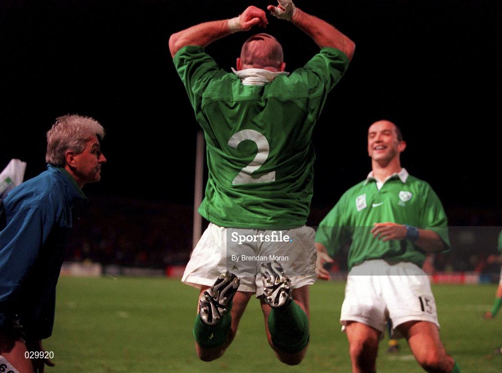 2 October 1999; Ireland's Keith Wood celebrates scoring his fourth, and his side's seventh, try with his team-mate Conor O'Shea, right, during the Rugby World Cup Pool E match between Ireland and USA at Lansdowne Road in Dublin. Photo by Brendan Moran/Sportsfile