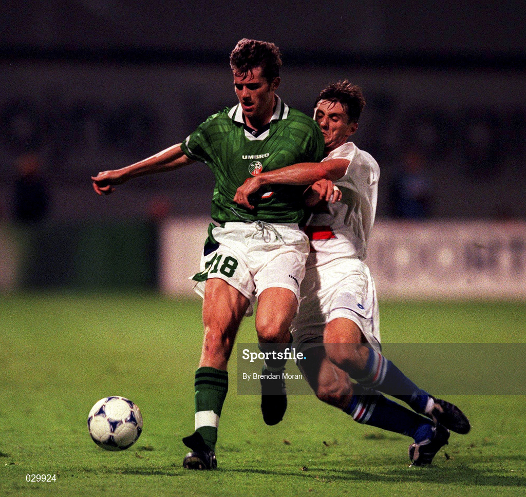 4 September 1999; Kevin Kilbane of Republic of Ireland in action against Robert Jarni of Croatia during the UEFA European Championships Qualifying Group 8 match between Croatia and Republic of Ireland at Maksimir Stadium in Zagreb, Croatia. Photo by Brendan Moran/Sportsfile