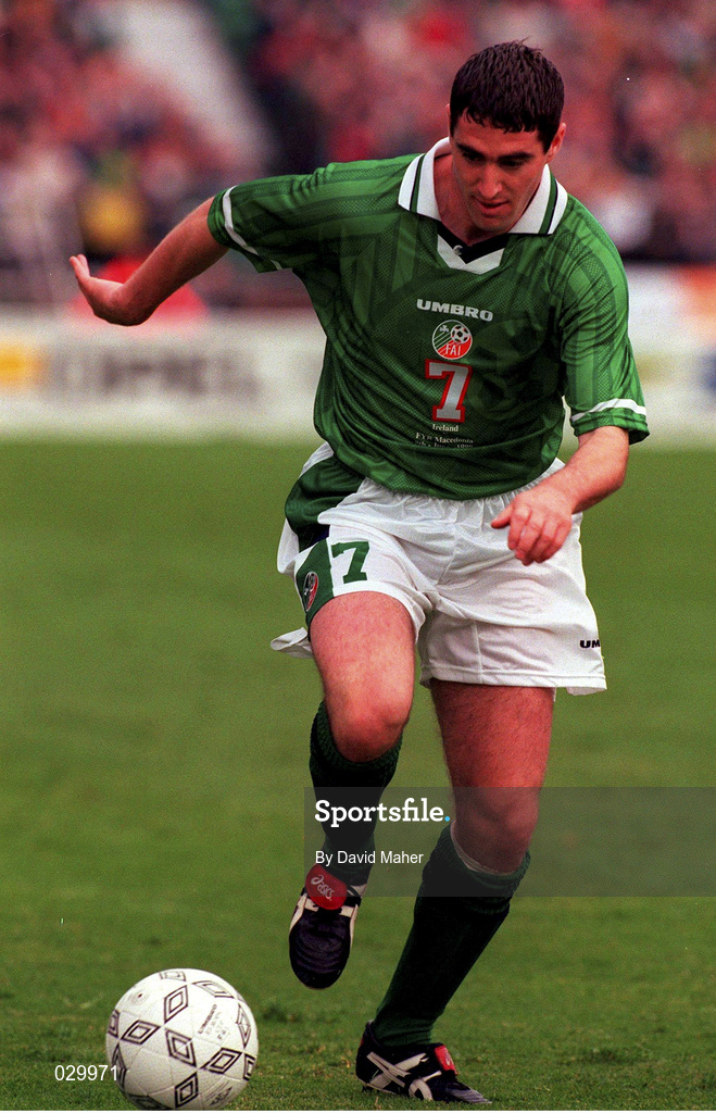 9 June 1999; Mark Kennedy of Republic of Ireland during the UEFA European Championships Qualifying Group 8 match between Republic of Ireland and FYR Macedonia at Lansdowne Road in Dublin. Photo by David Maher/Sportsfile