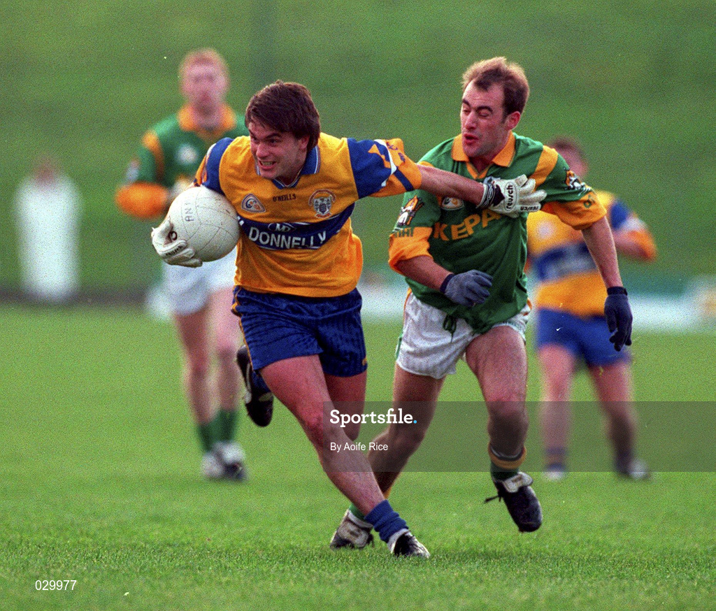 31 October 1999; Mark O'Connell of Clare in action against Paddy Reynolds of Meath during the Church & General National Football League Division 1B match between Meath and Clare at Páirc Tailteann in Navan, Meath. Photo by Aoife Rice/Sportsfile