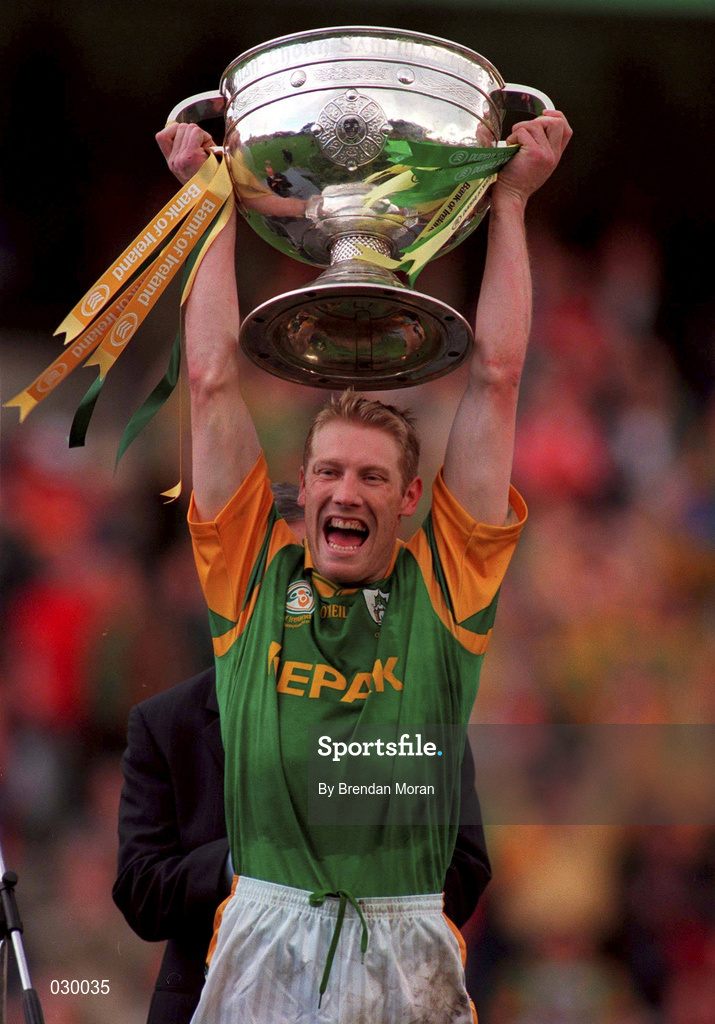 26 September 1999; Meath Captain Graham Geraghty lifts the Sam Maguire Cup following the Bank of Ireland All-Ireland Senior Football Championship Final match between Meath amd Cork at Croke Park in Dublin. Photo by Brendan Moran/Sportsfile